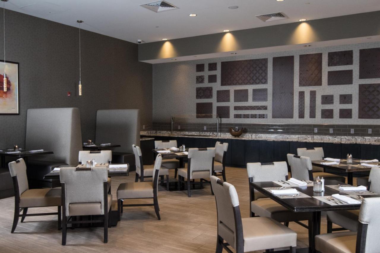 Holiday Inn & Suites Philadelphia W - Drexel Hill By Ihg Exterior foto